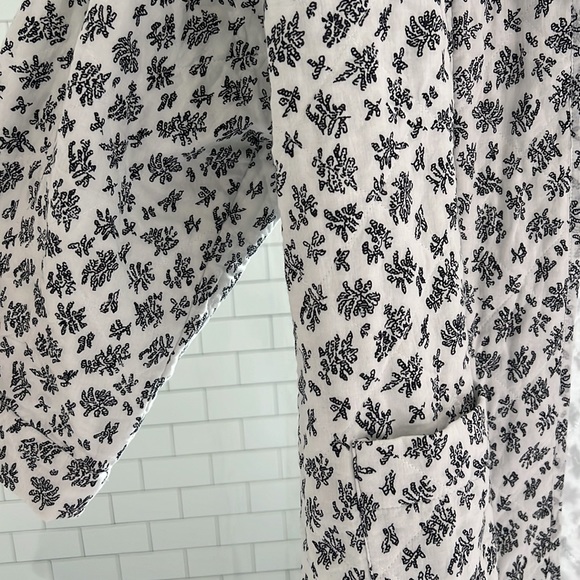 Sweater - Picture 3 of 3